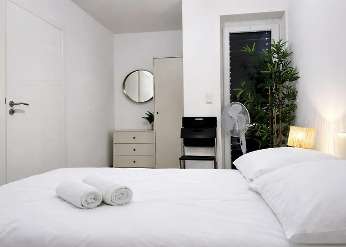 公寓 Modern With Garden & Free Parking *